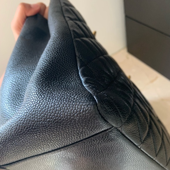 Chanel GST in black caviar with ghw - Picture 6 of 8